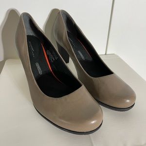 Rockport Women's 75mm Total Motion Pump, Fossil, 8,5W US